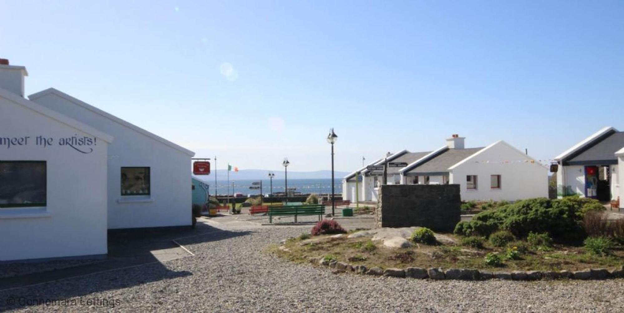 Spiddal Cottage Exterior photo